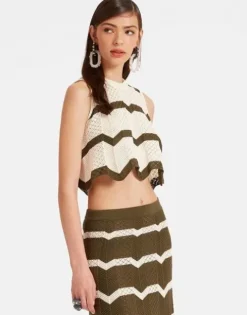 Chevron Top