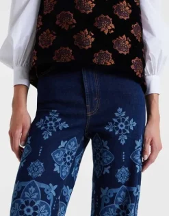 Flare Jeans