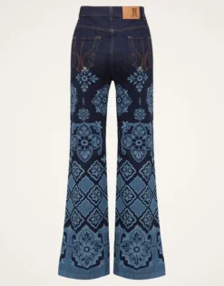 Flare Jeans