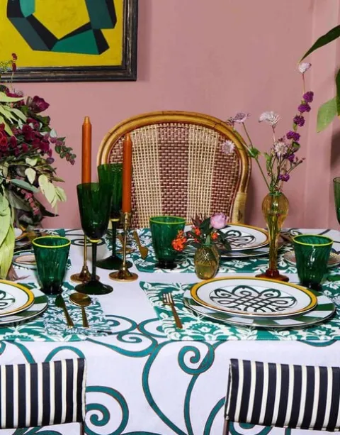 Medium Tablecloth (180X280)