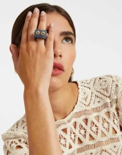Nefertiti Ring
