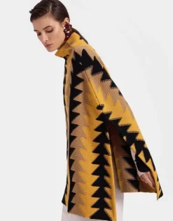 Trine Cape
