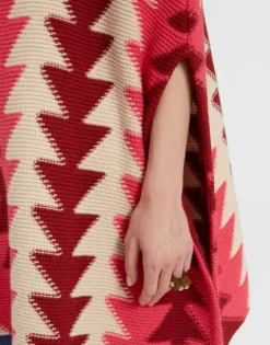 Trine Cape